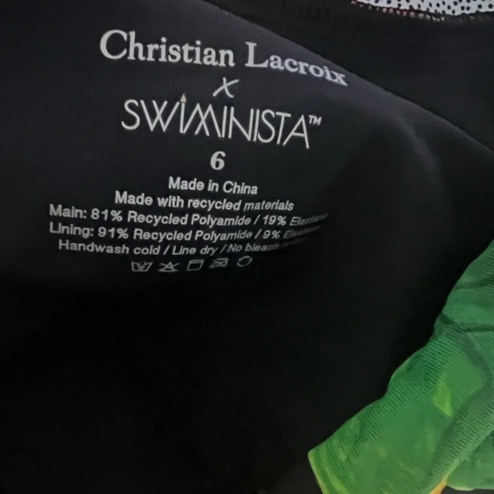 Christian Lacroix Swiminista Long Sleeve One Piece Rashguard size 6‎